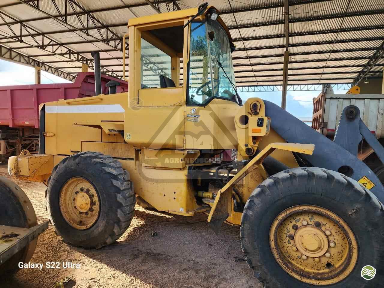 PA CARREGADEIRA VOLVO L70D D4 Máquinas e Implementos BARRA DO GARCAS MATO GROSSO MT